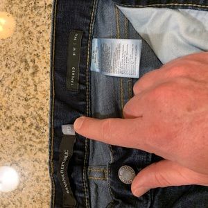 Banana Republic tapered jeans 31 x 34